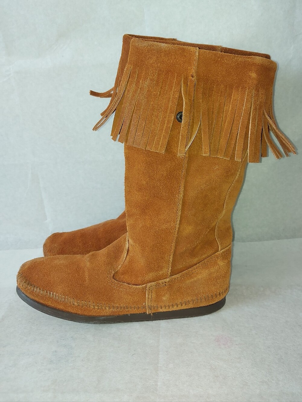 Minnetonka Suede Leather Moccasin Moc Toe Festival Boho Chic Fringe Boots Size 8